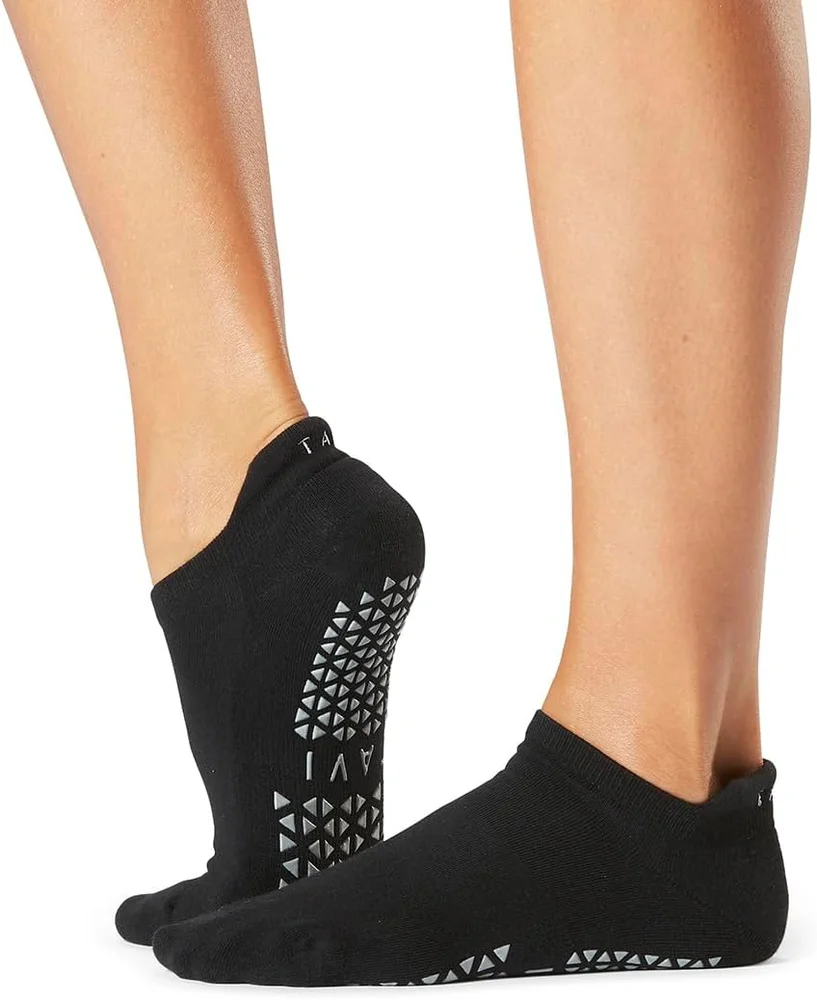 Savvy Pilates Socks with Grips