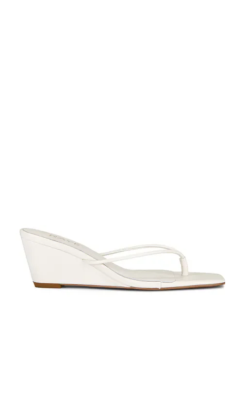 Livy Wedge RAYE