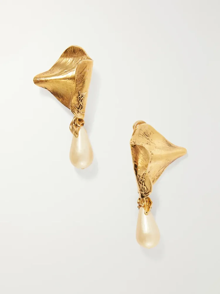 Feuilles gold-tone and pearl-effect resin earrings