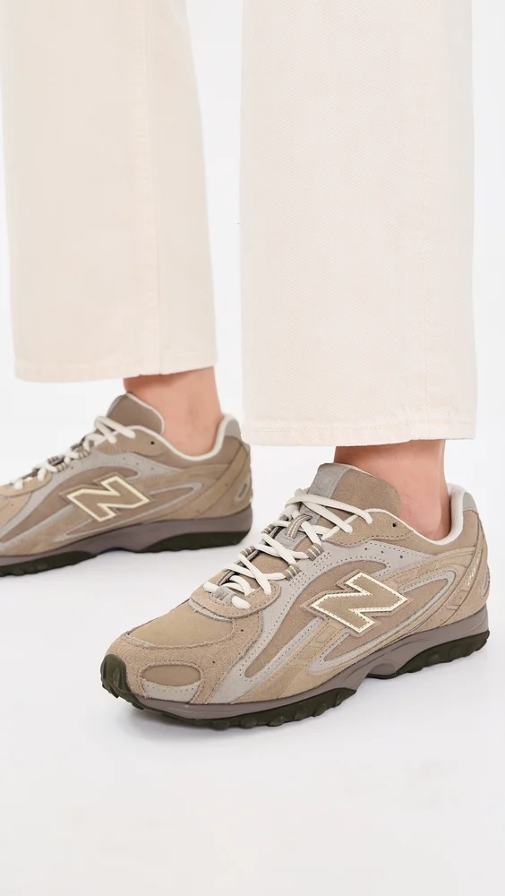 204L Sneakers Mushroom/Arid Stone