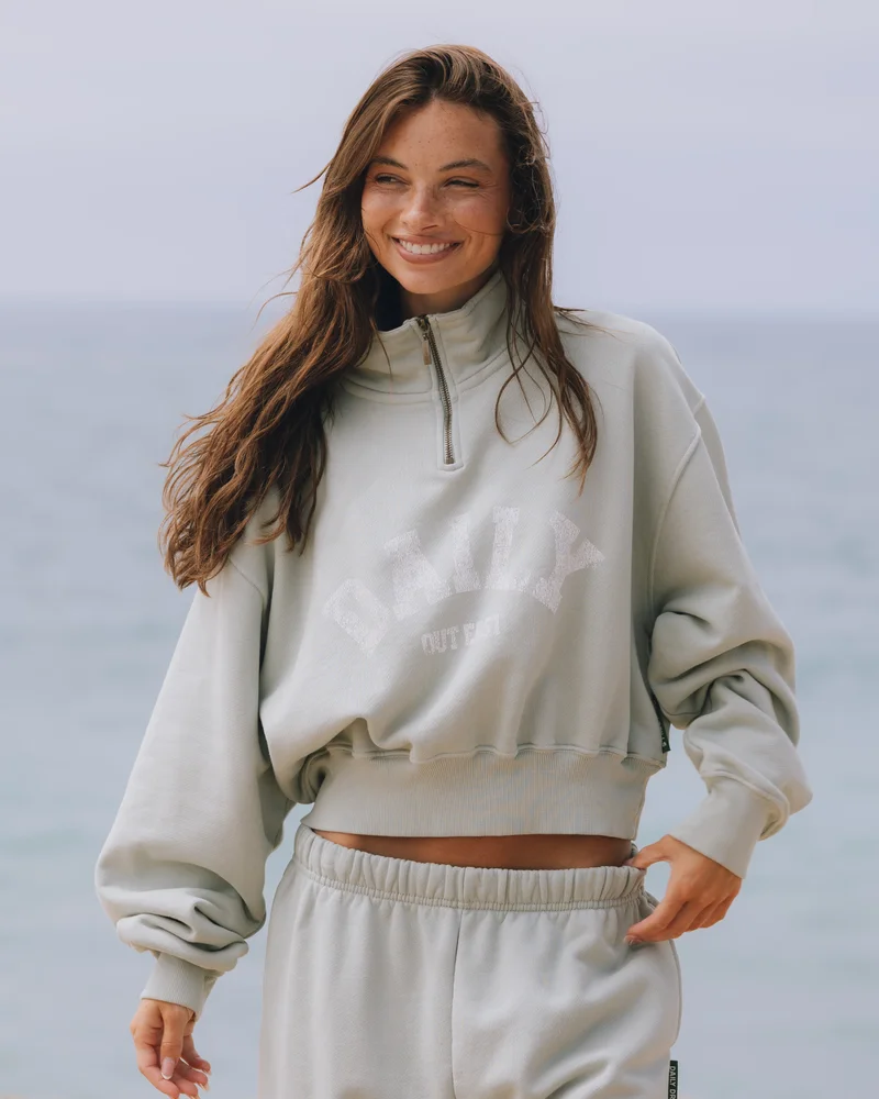 Heavyweight Funnel Neck Daily Quarter Zip