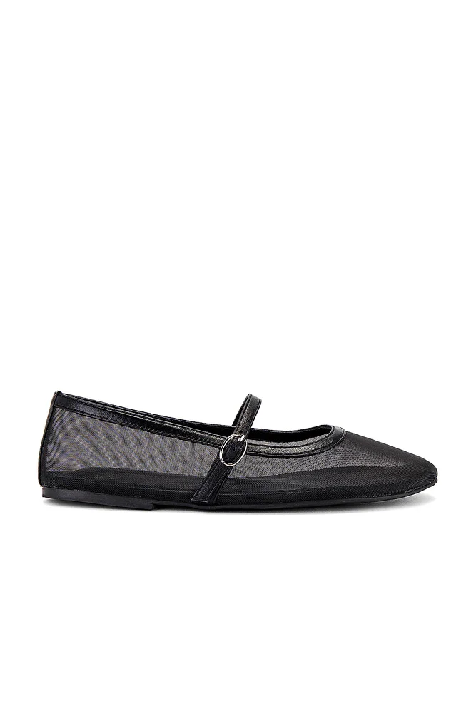 Melany Flat