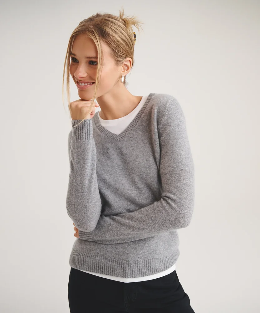 Naadam Basic Cashmere V-Neck Sweater