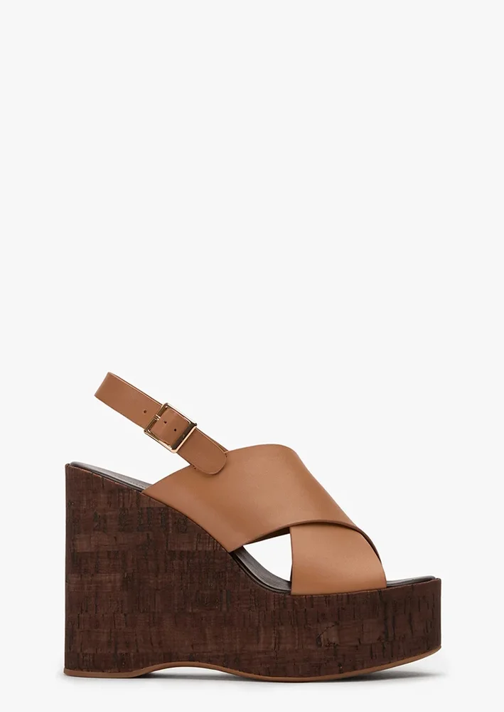 Vogue Platform Wedge Sandal in Tan
