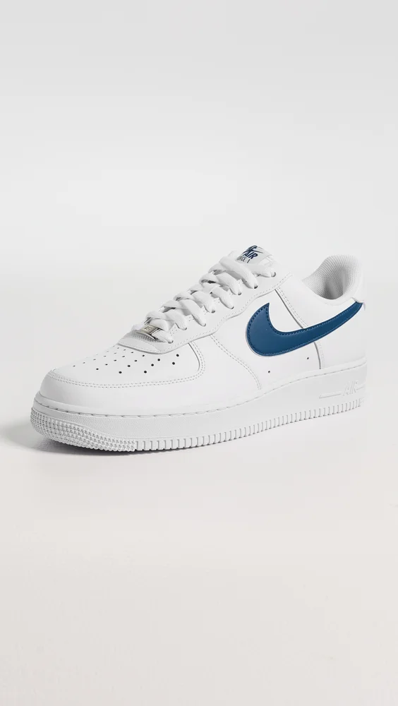 Air Force 1 '07 Sneakers