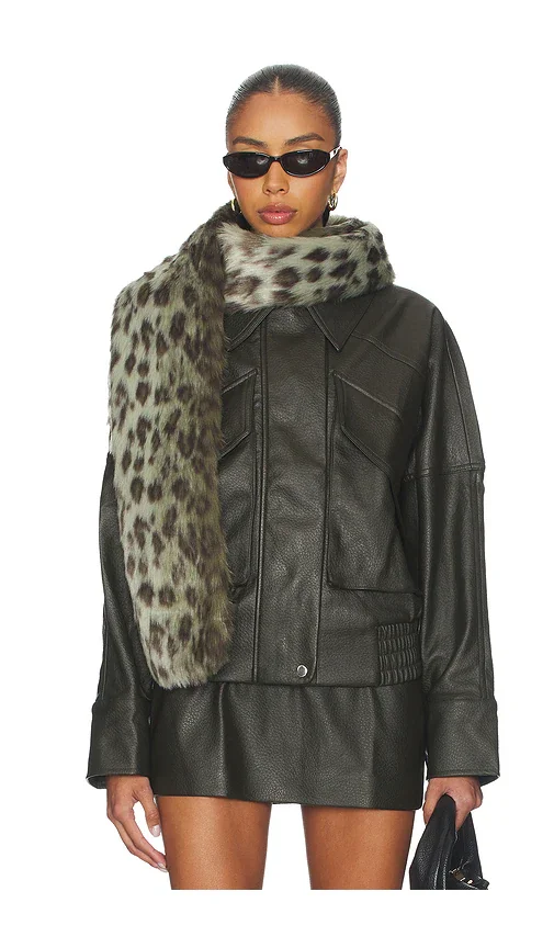 West End Scarf Unreal Fur
