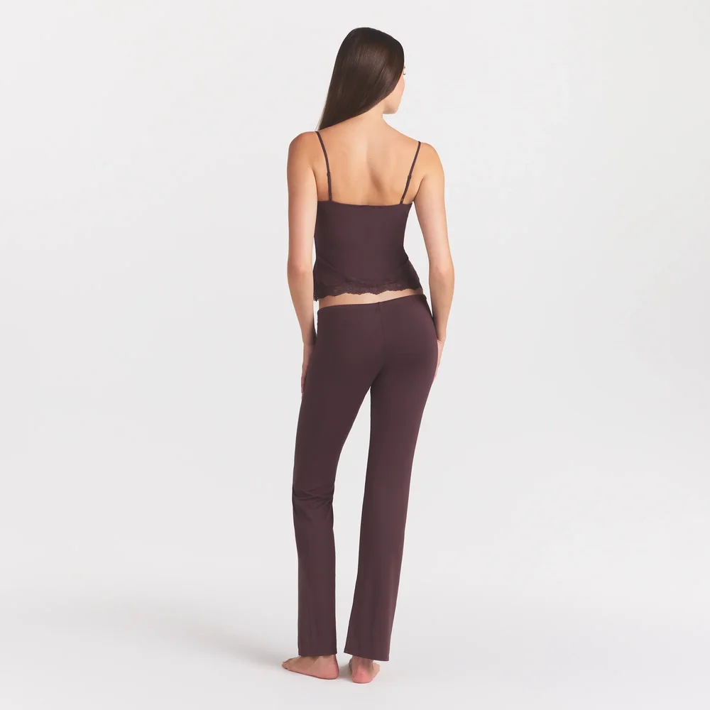 Skims Sleep Lace Cami And Pant Set in Raisin