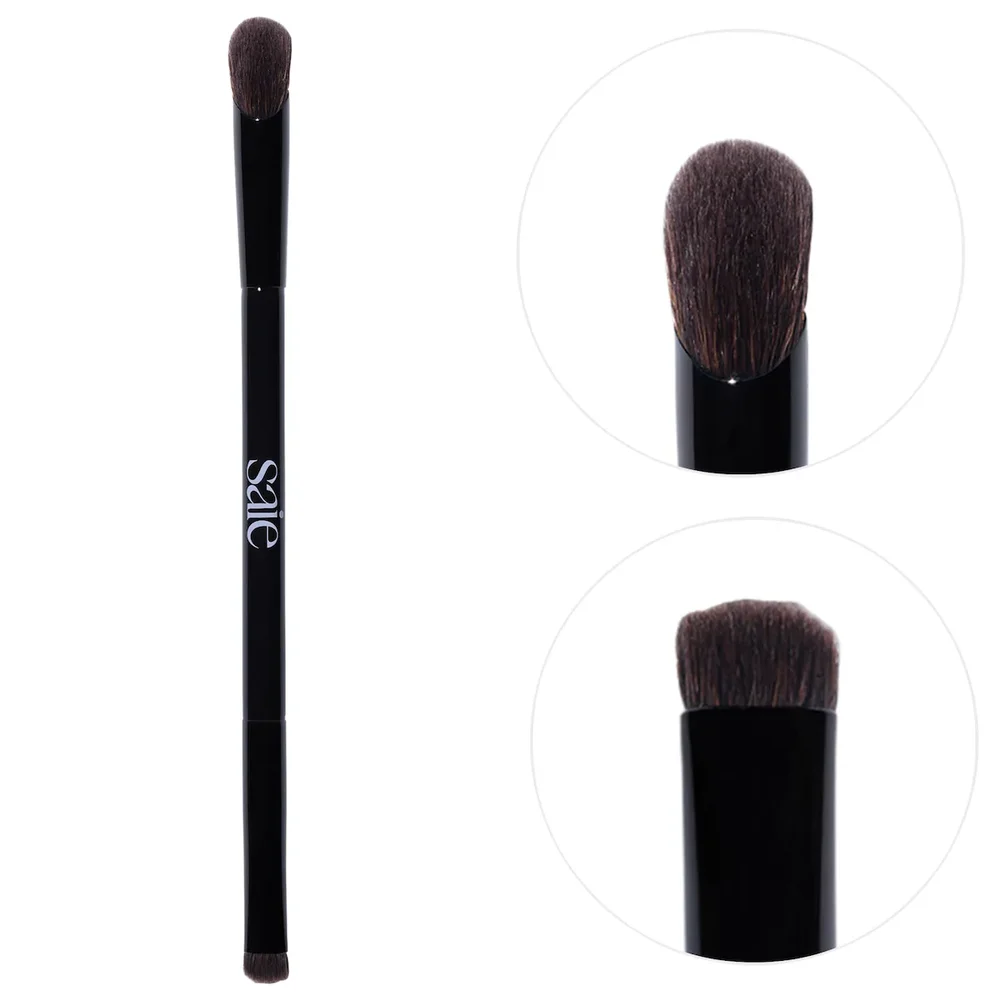 The Double-Ended Eyeshadow Brush