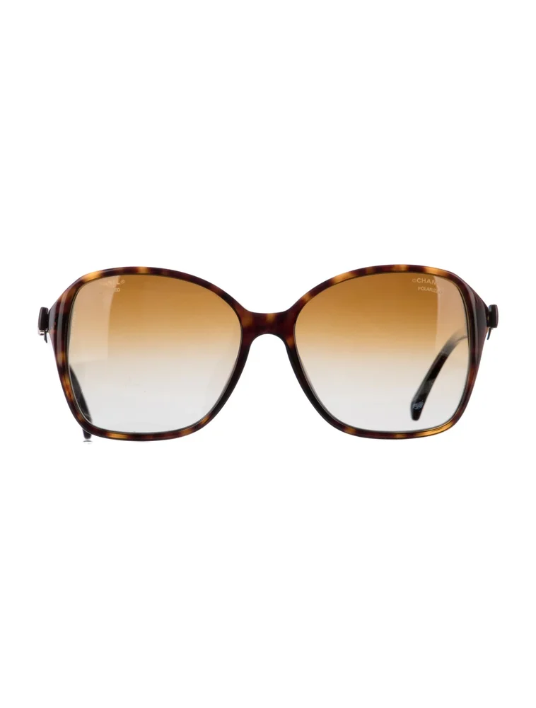 Interlocking CC Logo Tortoise Oversize Sunglasses