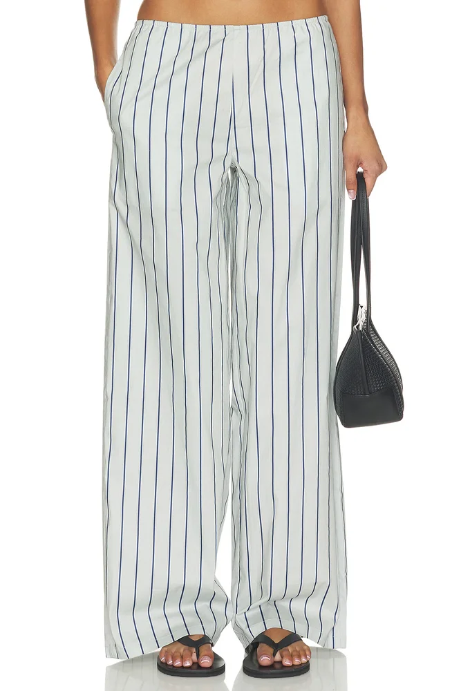 Relaxed Pull On Pant