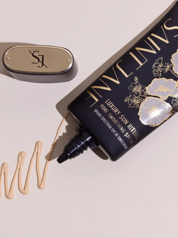 Luxury Sun Ritual Pore Smoothing SPF 30
