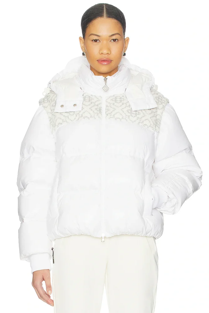 Puffer With Removable Sleeves