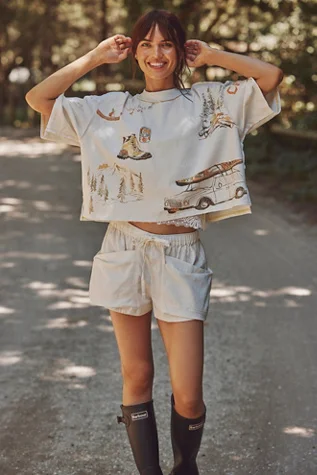 Mountain View Graphic Tee