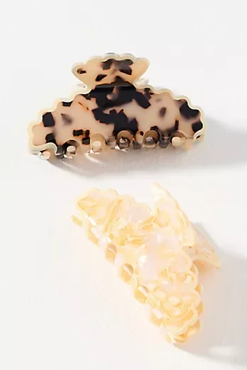 Textured Scalloped Claw Clip