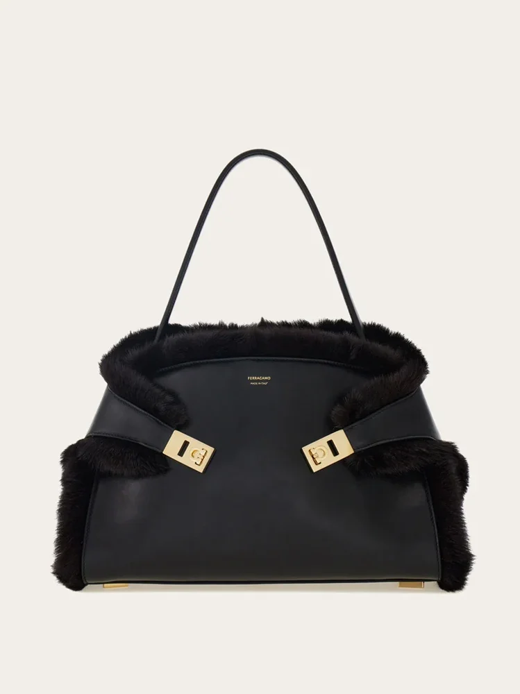 Hug Soft Shoulder Bag (L)