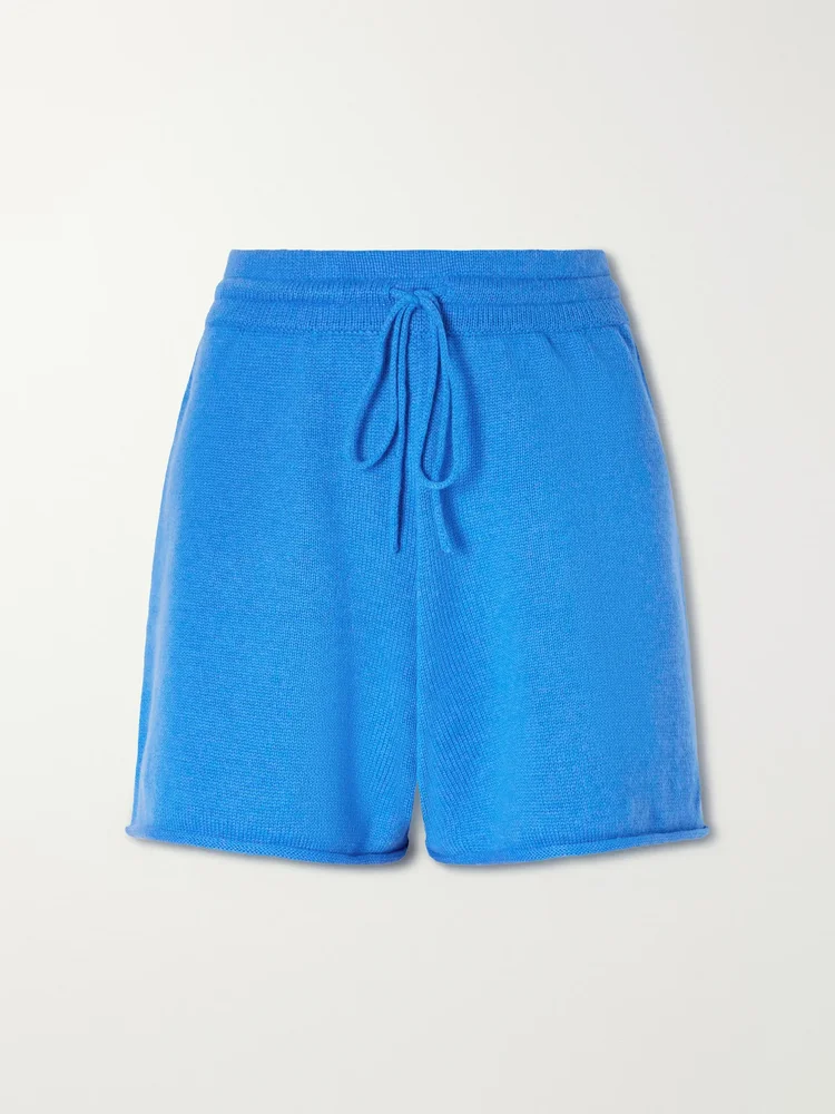 Knitted cashmere shorts