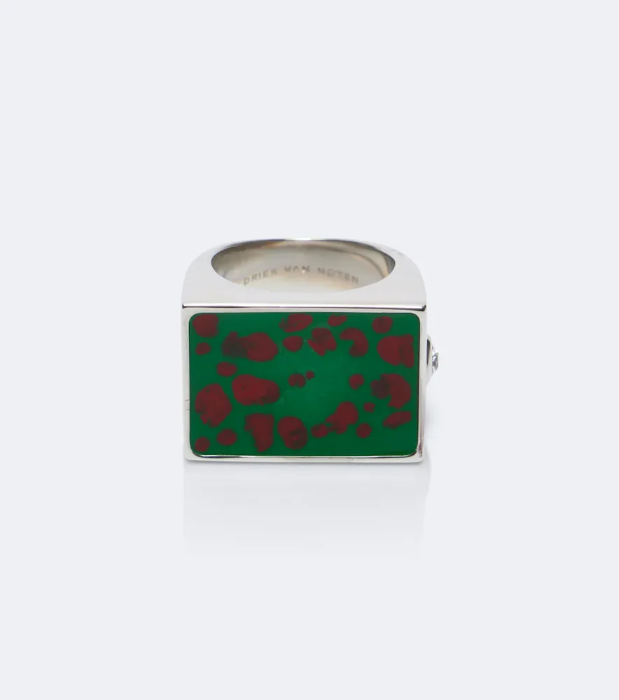 Enamel signet ring