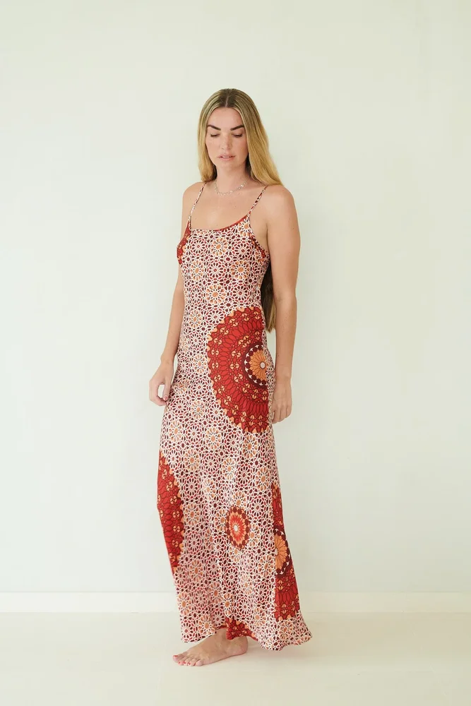 SOPHIA - RETRO MOSAIC RED