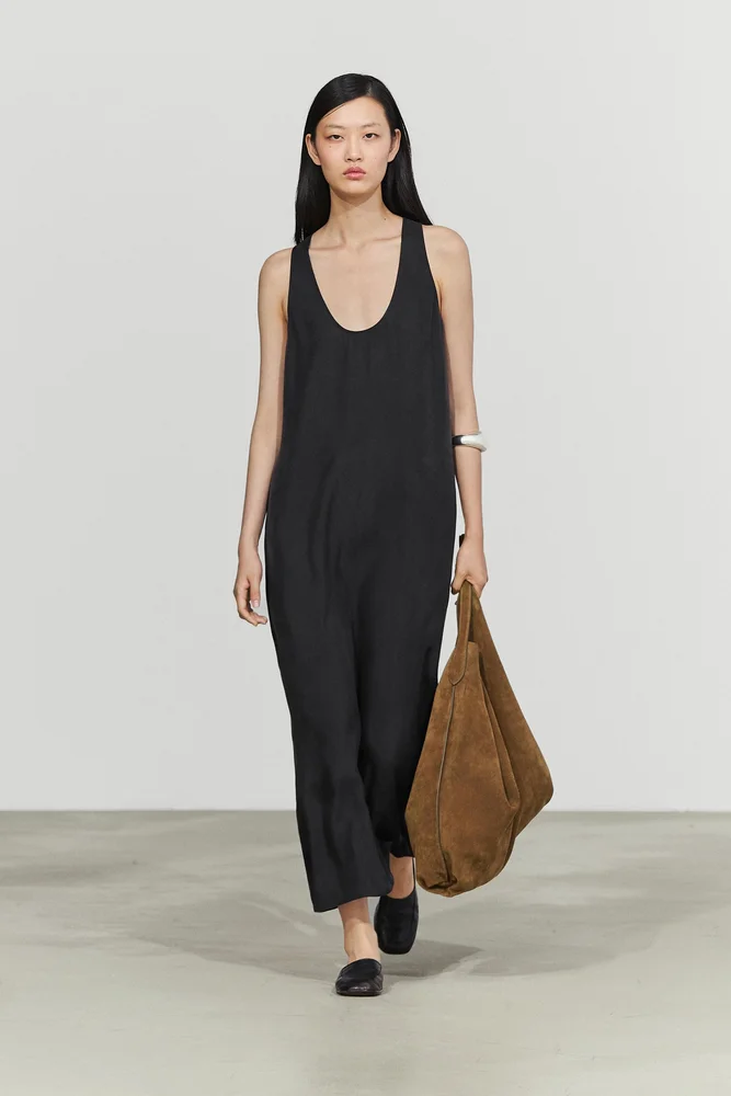Massimodutti Flowing midi dress with round neckline