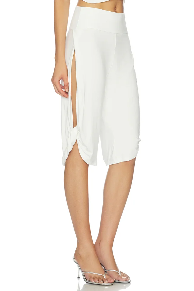 White Twist Capri