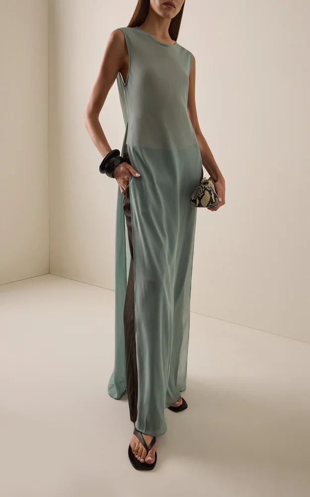 Exclusive Georgette Sleeveless Maxi Dress
