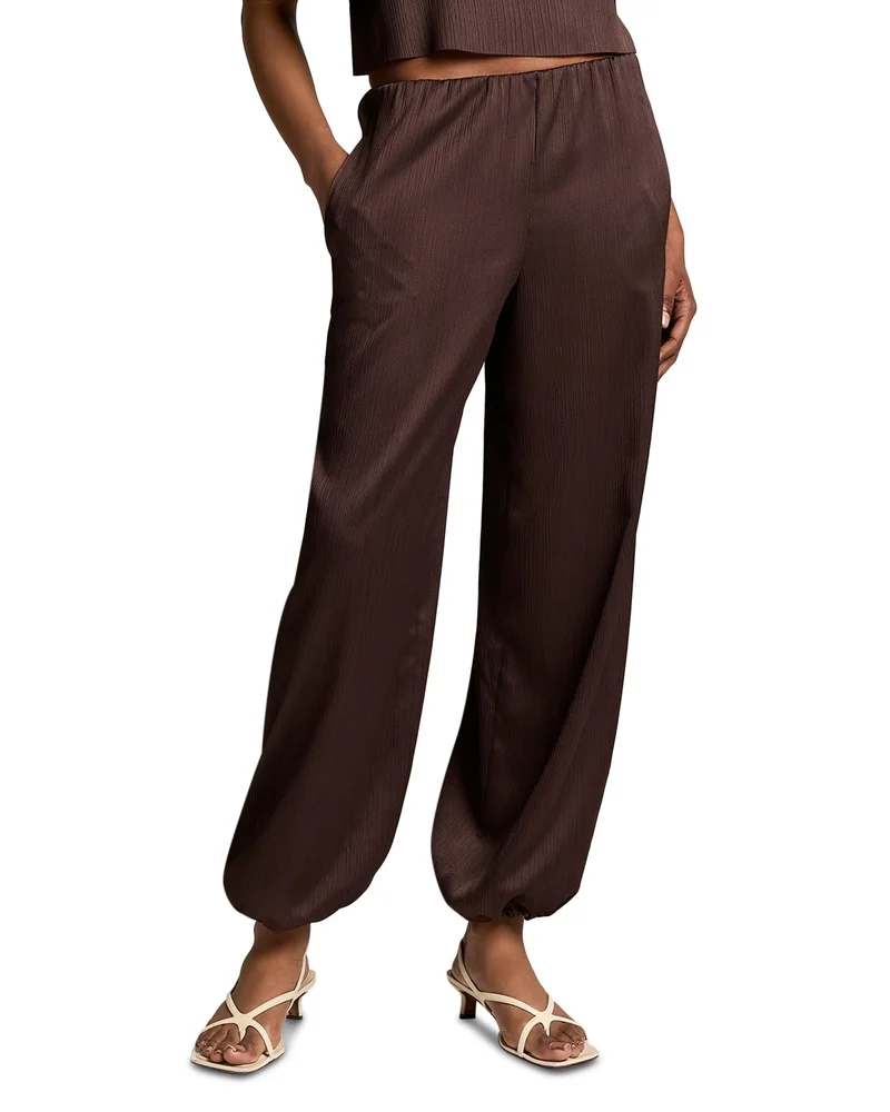 Mid Rise Plissé Drawcord Hem Pants