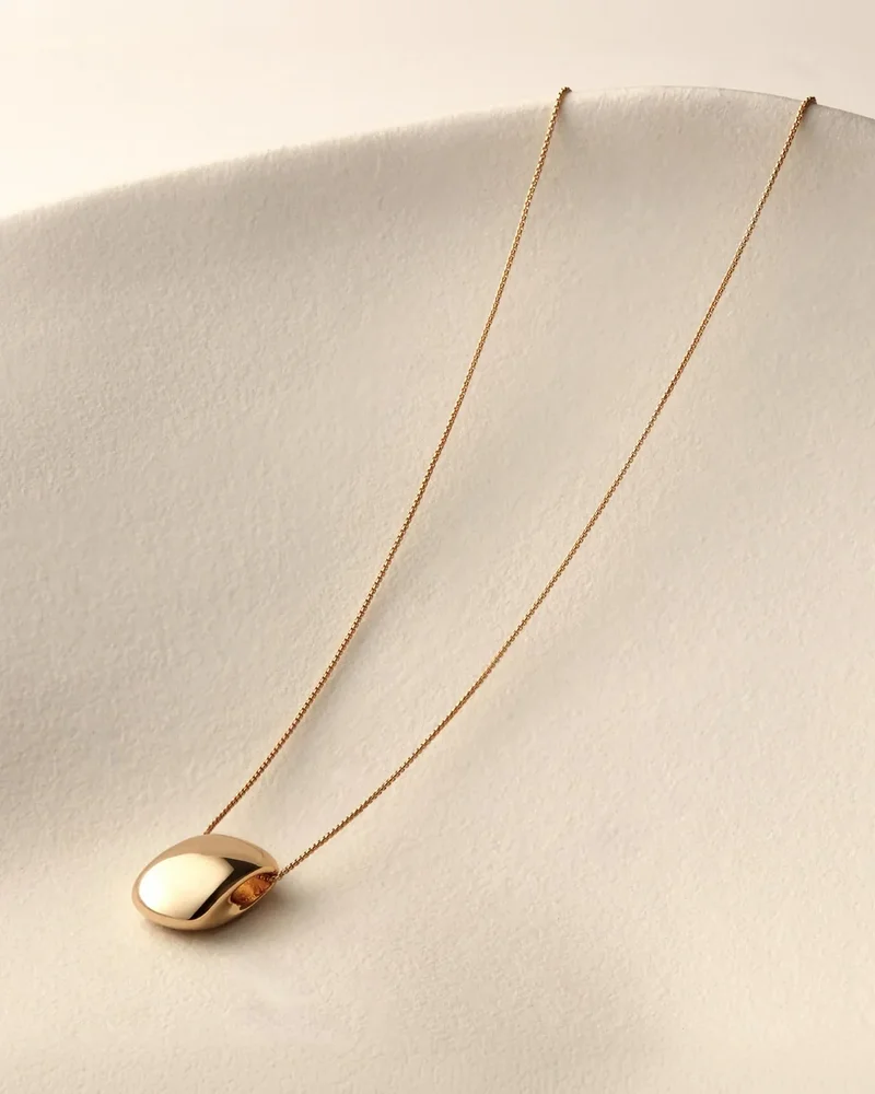 Leon Pendant Necklace