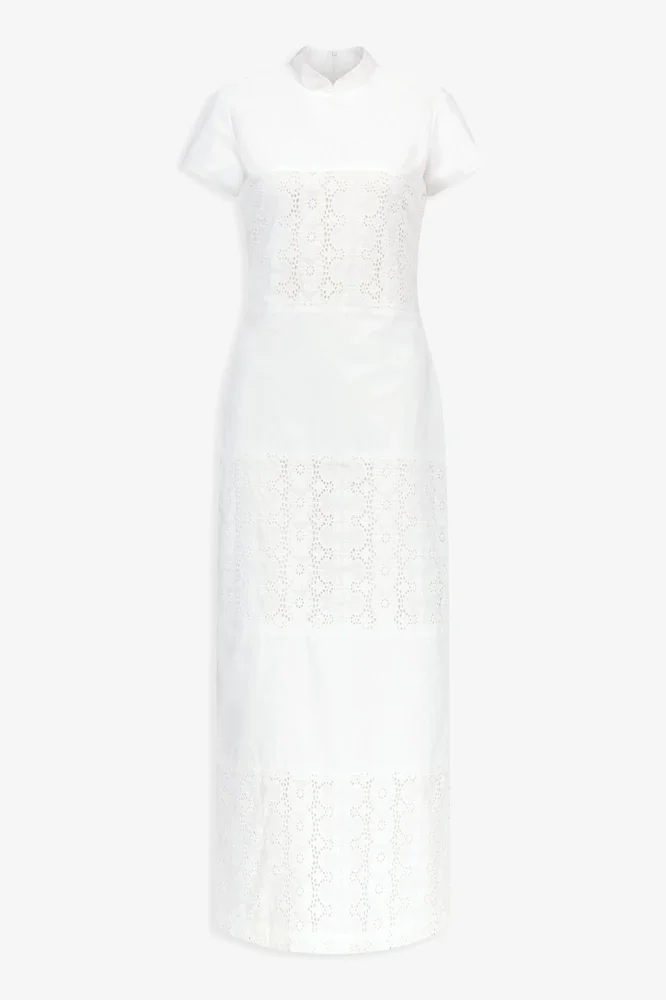 Long white embroidered dress with mandarin collar