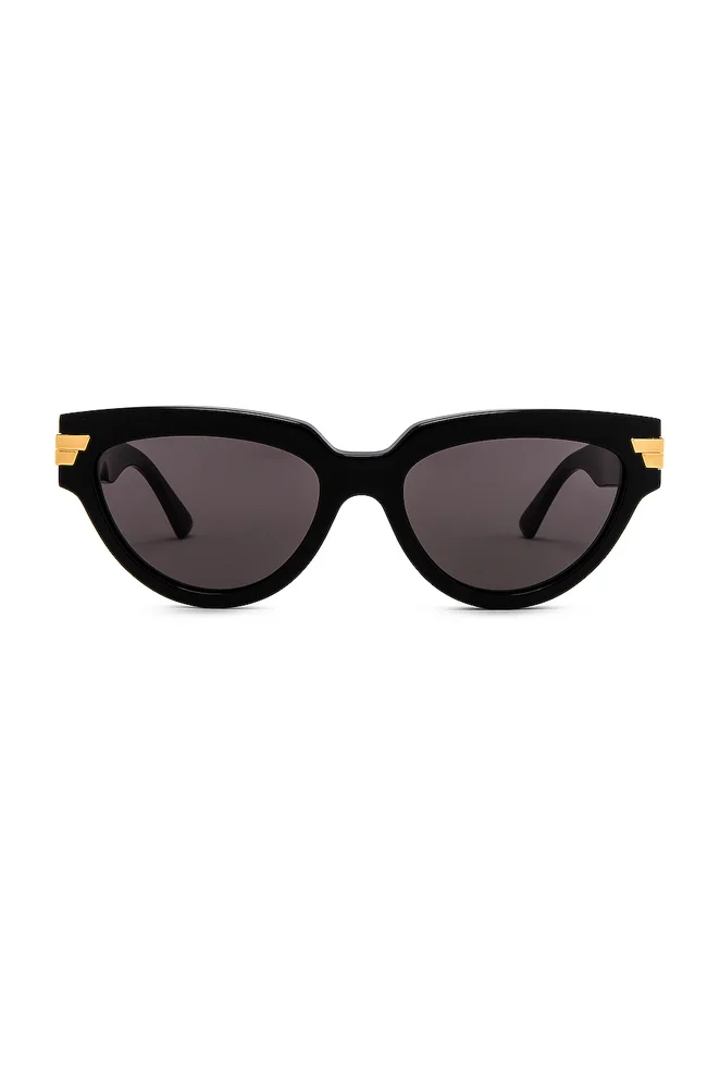 Bold Ribbon Cat Eye Sunglasses