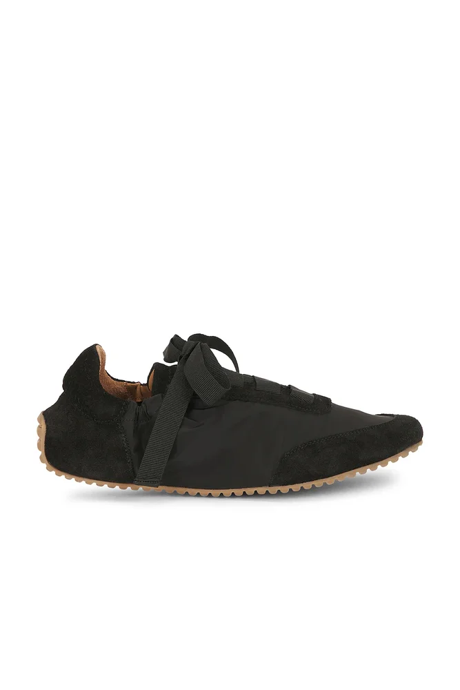 Cass Sneaker in Black