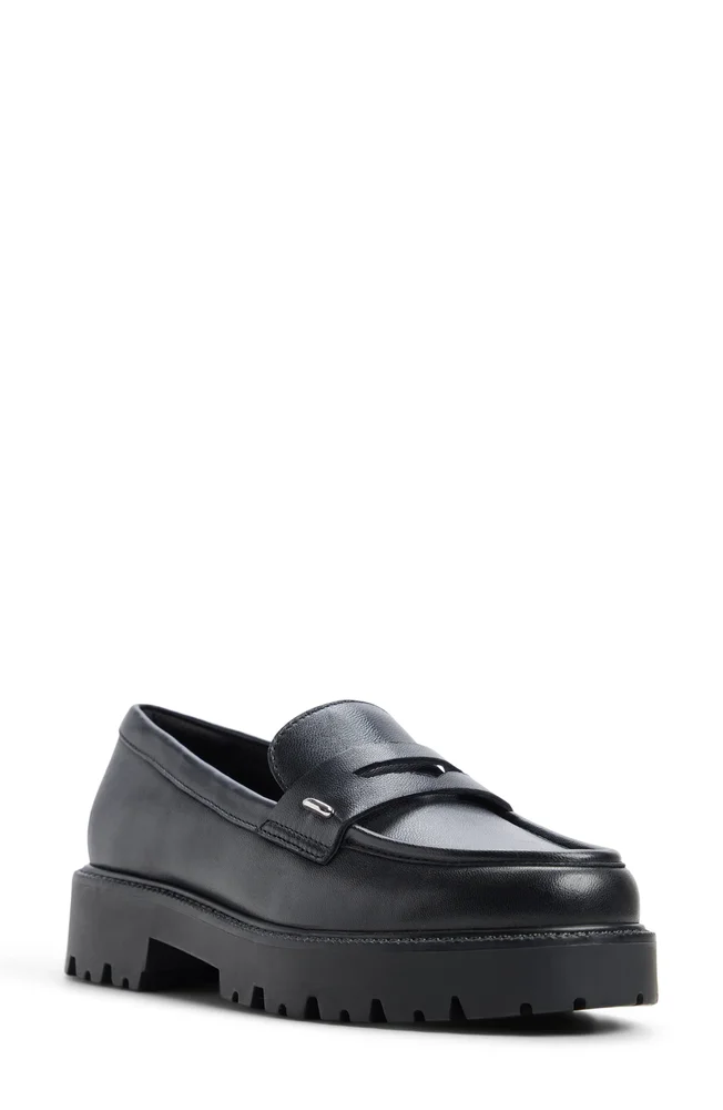 Lindie Penny Loafer