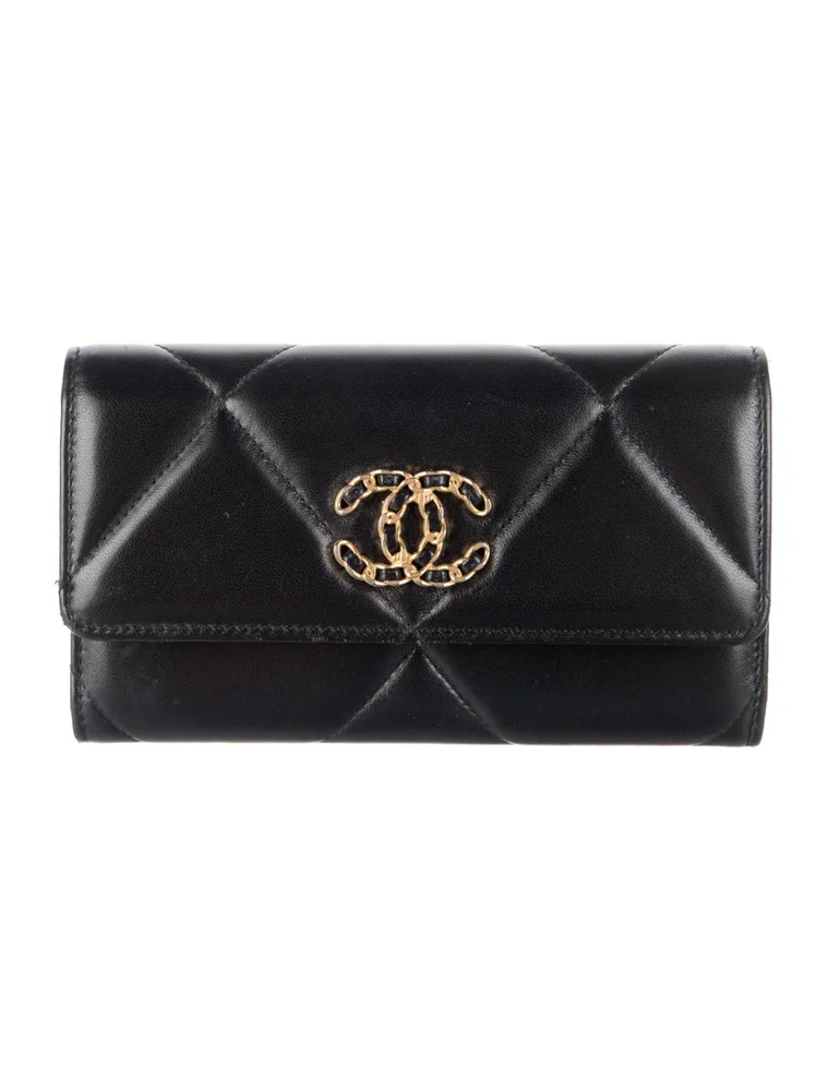 19 Flap Interlocking CC Logo Compact Wallet