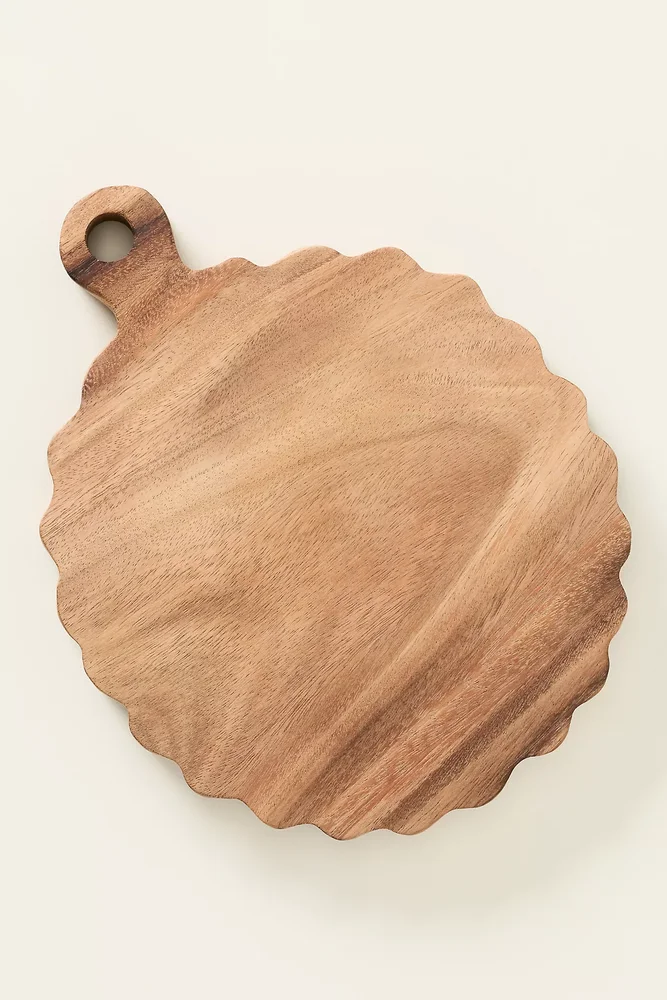 Round Scalloped Wood Cheese Board