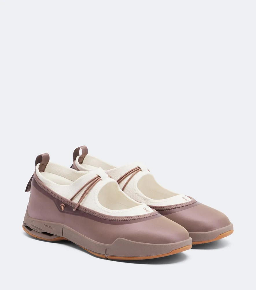 Cloudnova Moon slip-on sneakers