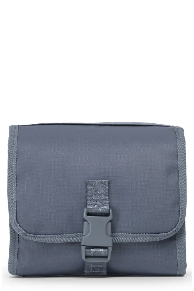 Terra Hanging Toiletry Bag