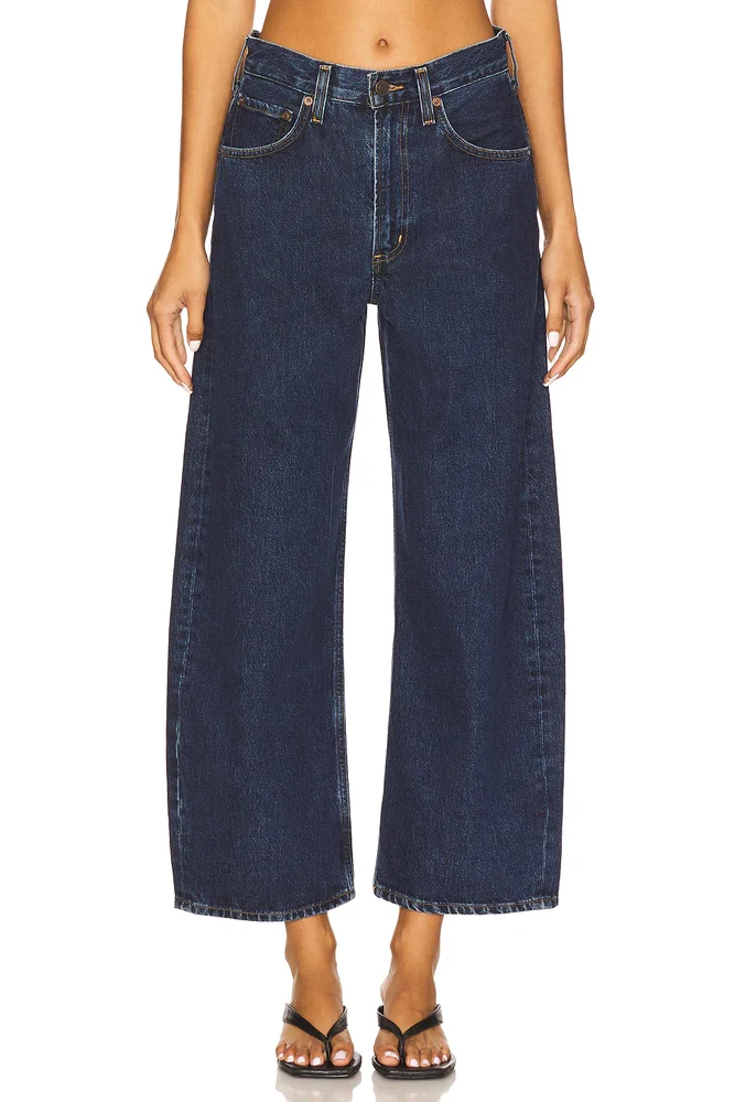 Low Curve Crop Jeans