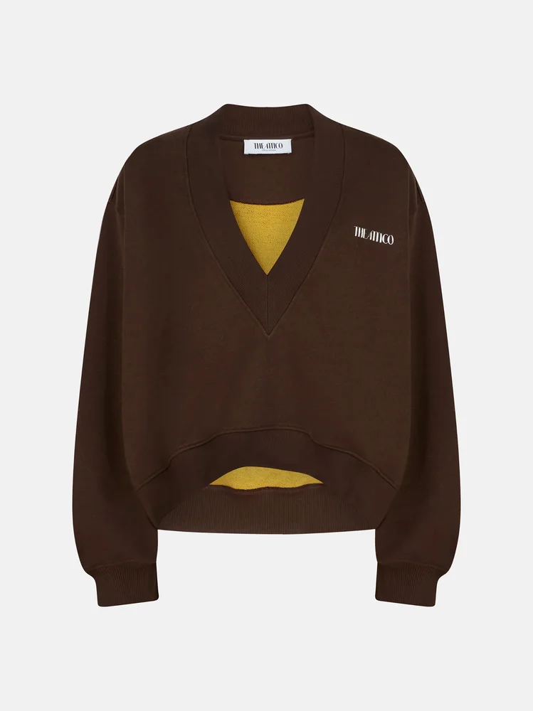 Dark brown sweatshirt