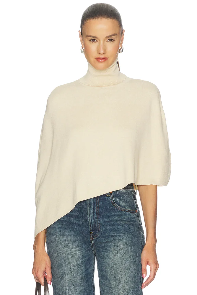 Sophie Poncho