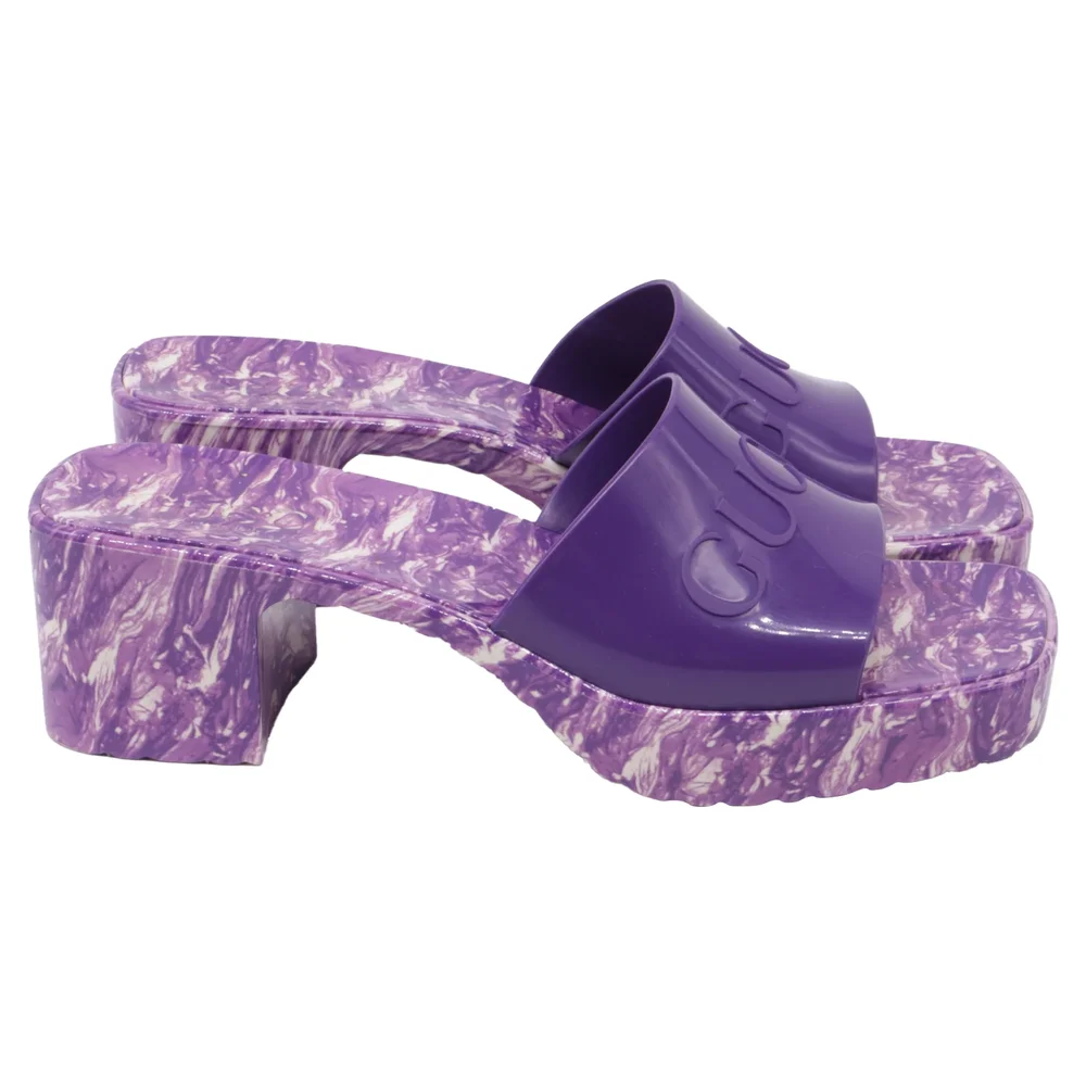 Pre-Owned Gucci Logo Slides in Purple Rubber