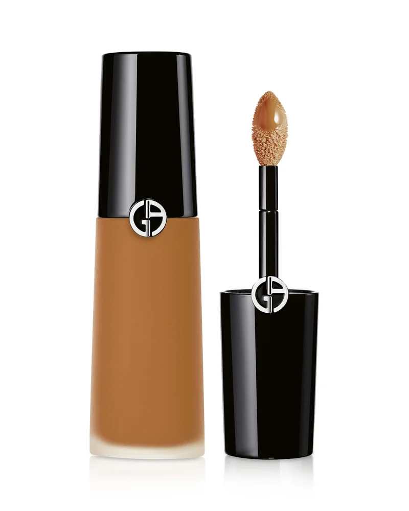Armani Luminous Silk Face and Under-Eye Concealer in 10 deep with a cool undertone