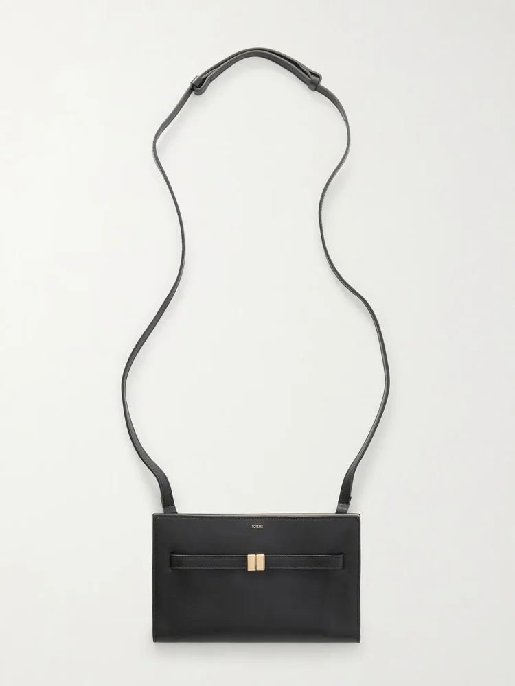 Leather shoulder bag
