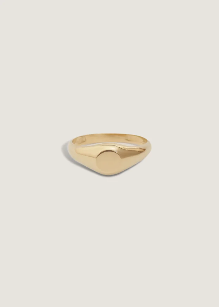 Classic Signet Ring