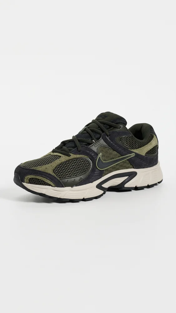 V5 RNR Suede Sneakers