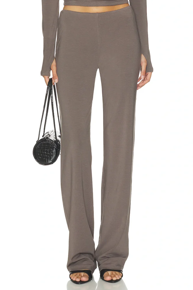 Ravia Pant