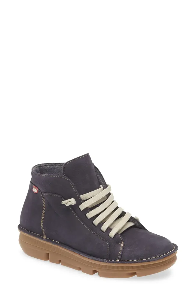 Touch Sneaker Boot