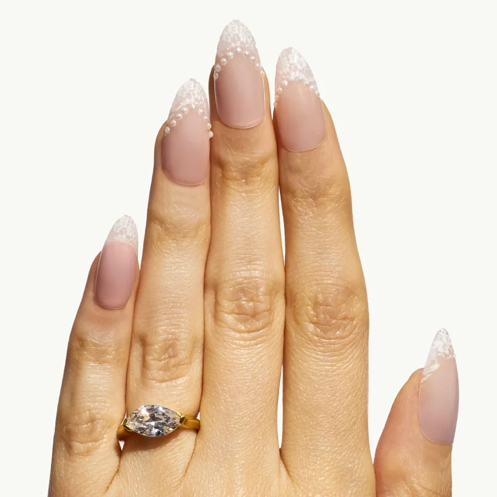 Pearly Matrimony Chill Tips Press-On Nails
