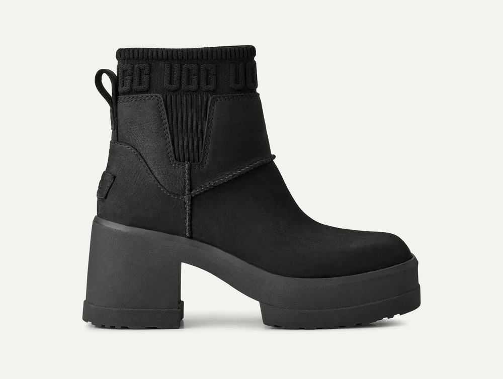 Moxy Chelsea in Black