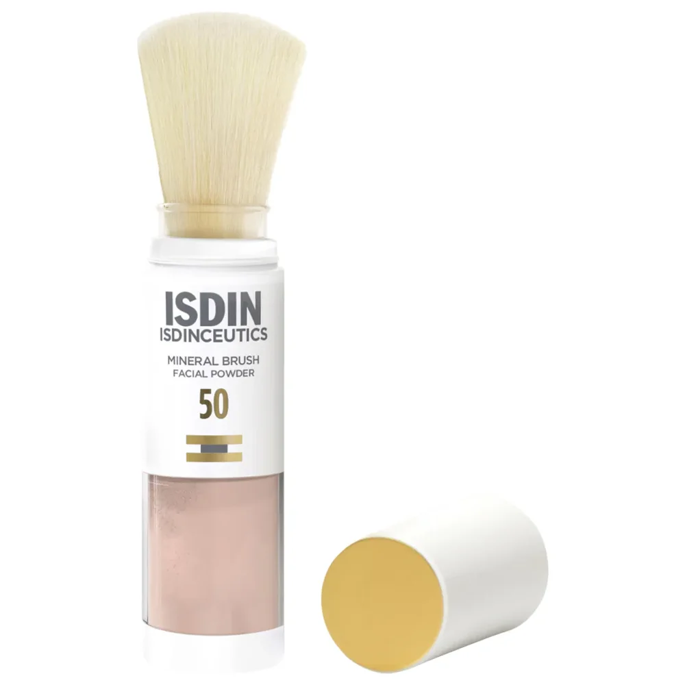 Mineral Brush Facial Reapplication Powder for sheer on-the-go protection