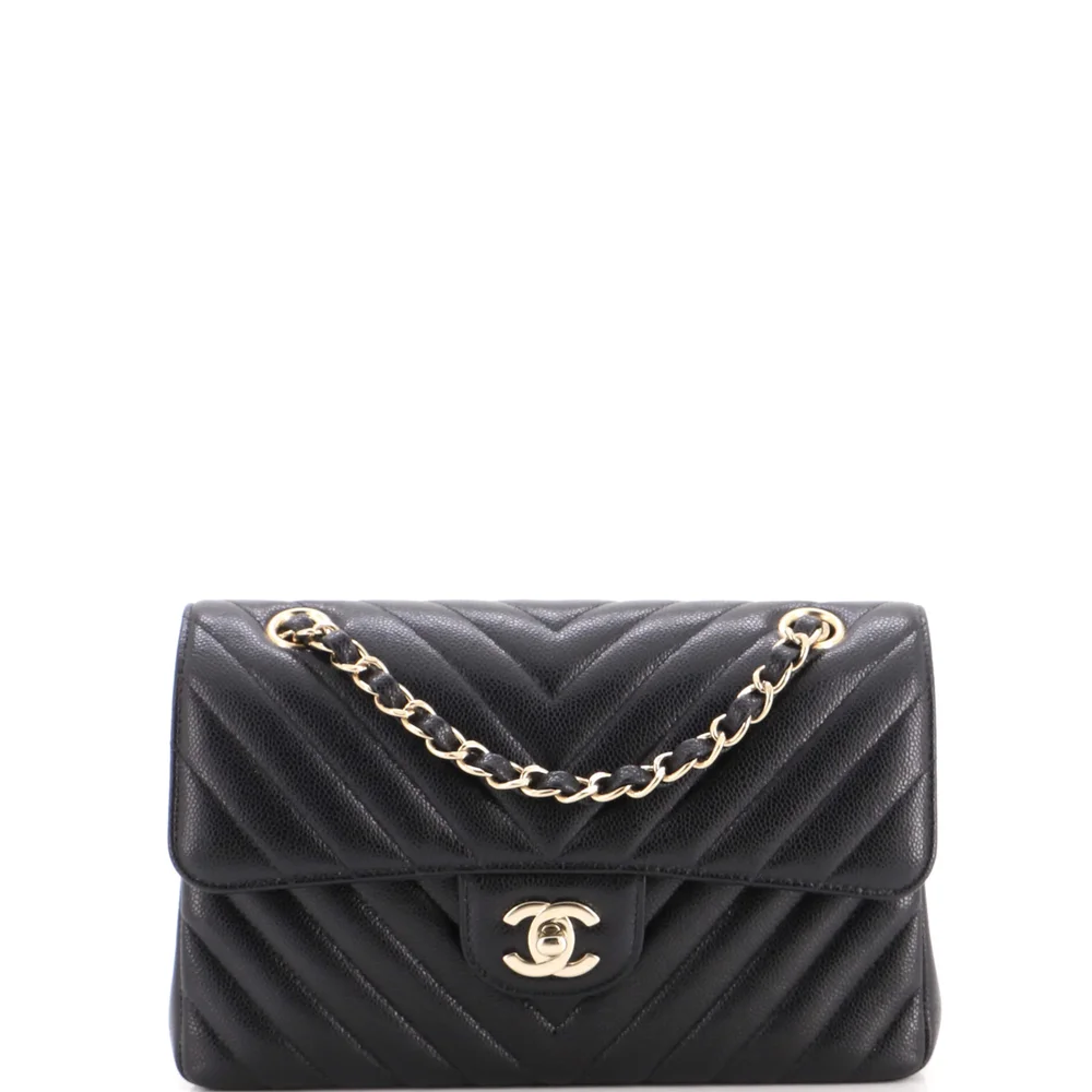 Pre-Owned Chanel Classic Double Flap Bag Chevron Caviar Small