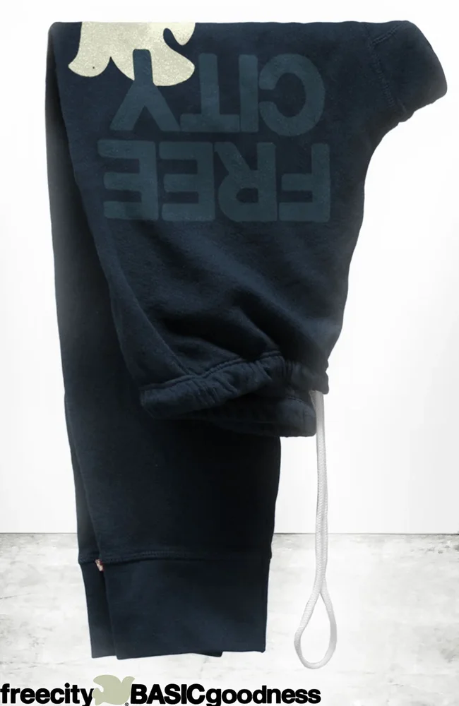 FREECITY 3/4 sweats - deepspace/cream